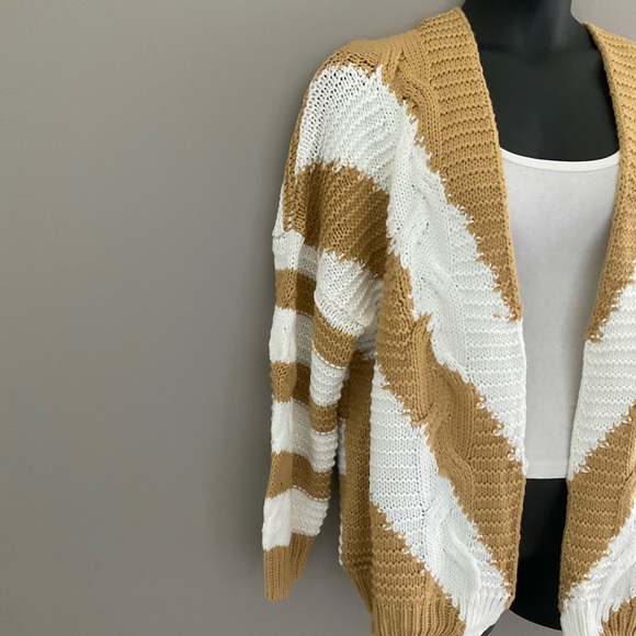 striped knit cardigan - Picture 7 of 9
